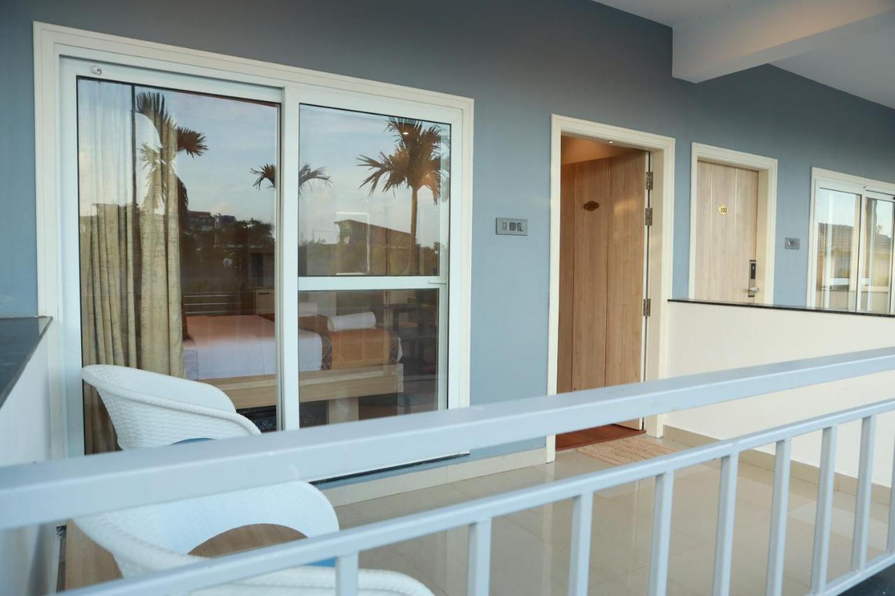 Gracias Cafe & Resort Morjim Exterior foto
