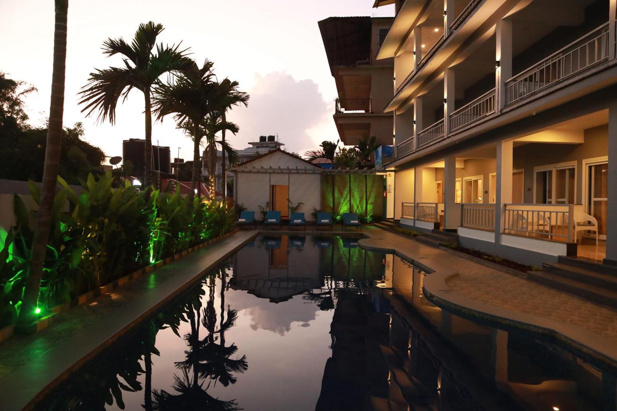 Gracias Cafe & Resort Morjim Exterior foto